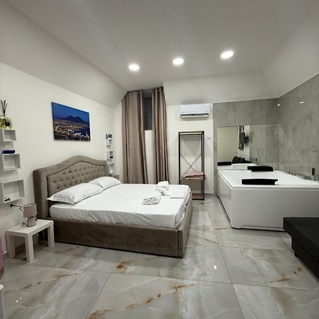 Caracciolo Suites 36 Napoli Eksteriør bilde